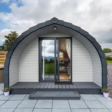 Waenfechan Glamping With Hot Tubs Colwyn Bay Extérieur photo
