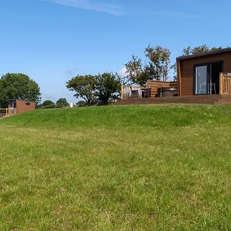 Waenfechan Glamping With Hot Tubs Colwyn Bay Extérieur photo