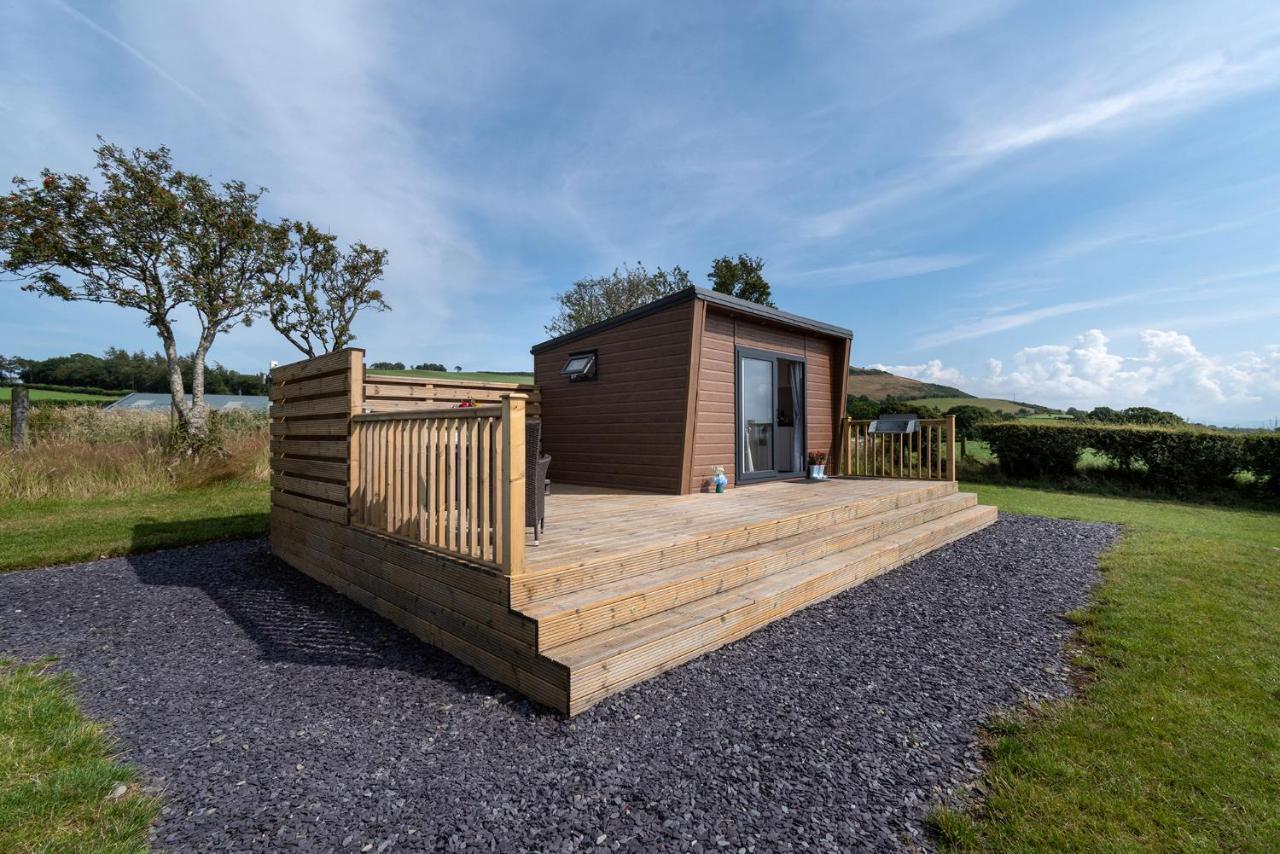 Lodge Waenfechan Glamping With Hot Tubs