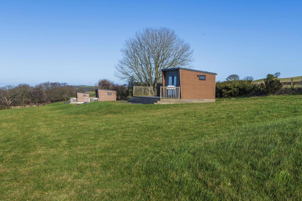 Waenfechan Glamping With Hot Tubs * Colwyn Bay