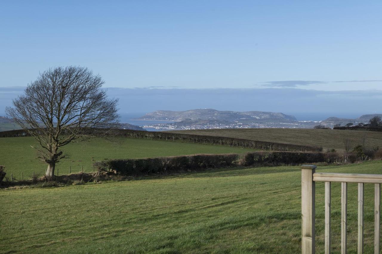 Waenfechan Glamping With Hot Tubs Colwyn Bay