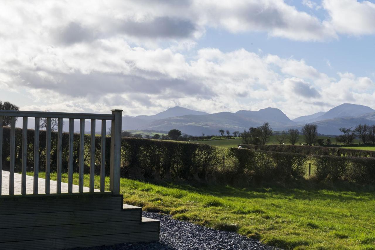 Waenfechan Glamping With Hot Tubs Lodge