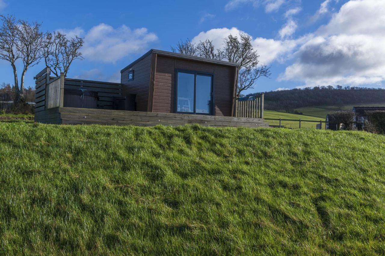 Waenfechan Glamping With Hot Tubs * Colwyn Bay