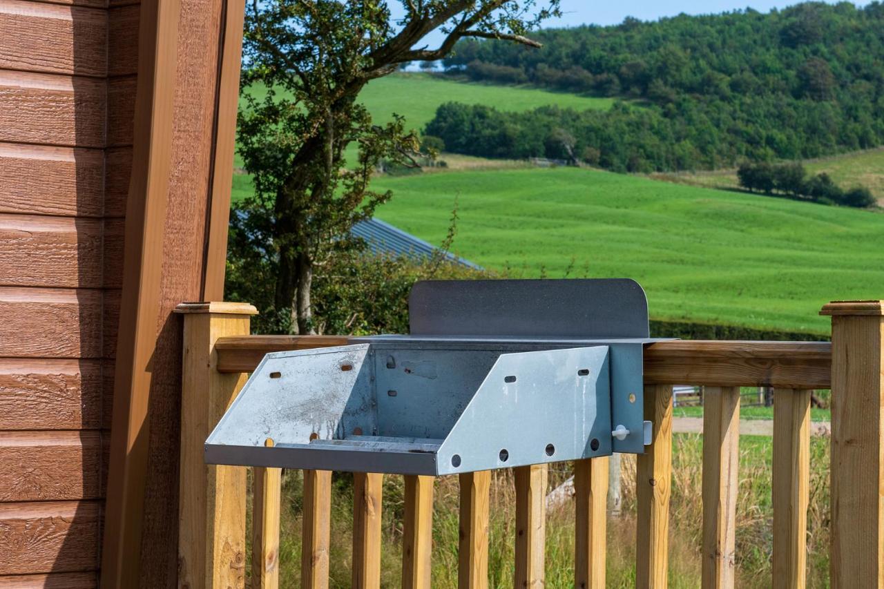 Lodge Waenfechan Glamping With Hot Tubs *