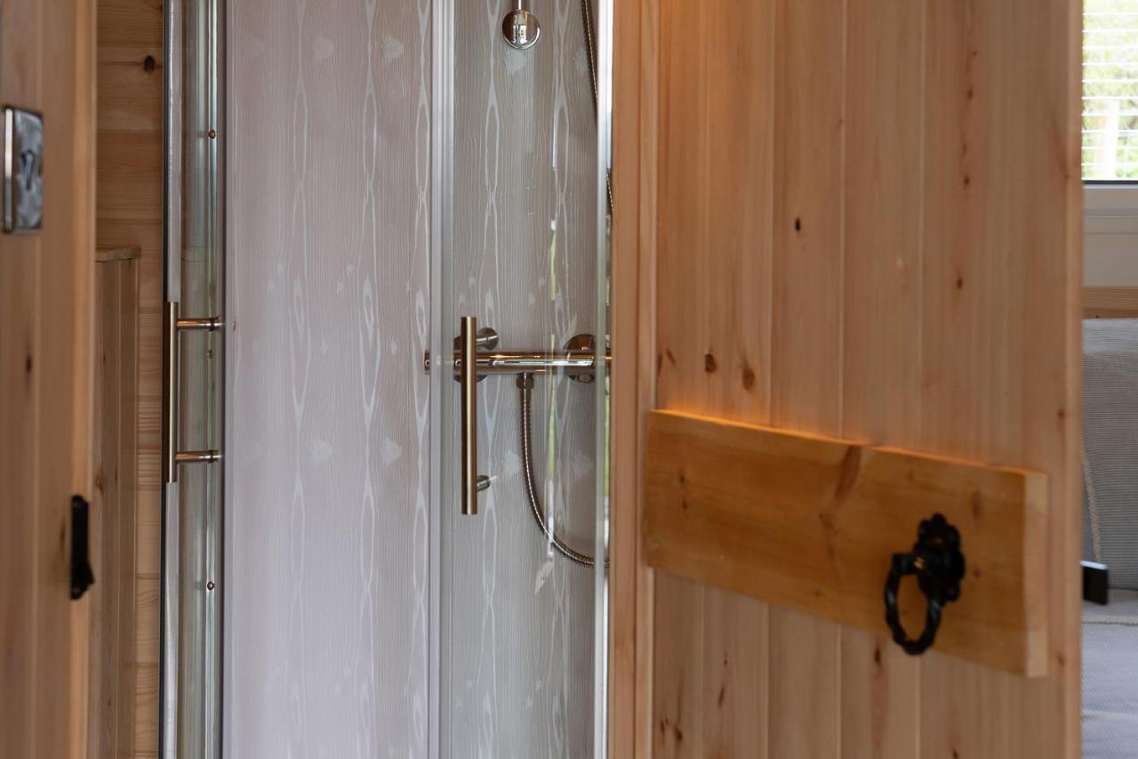 Waenfechan Glamping With Hot Tubs Lodge *