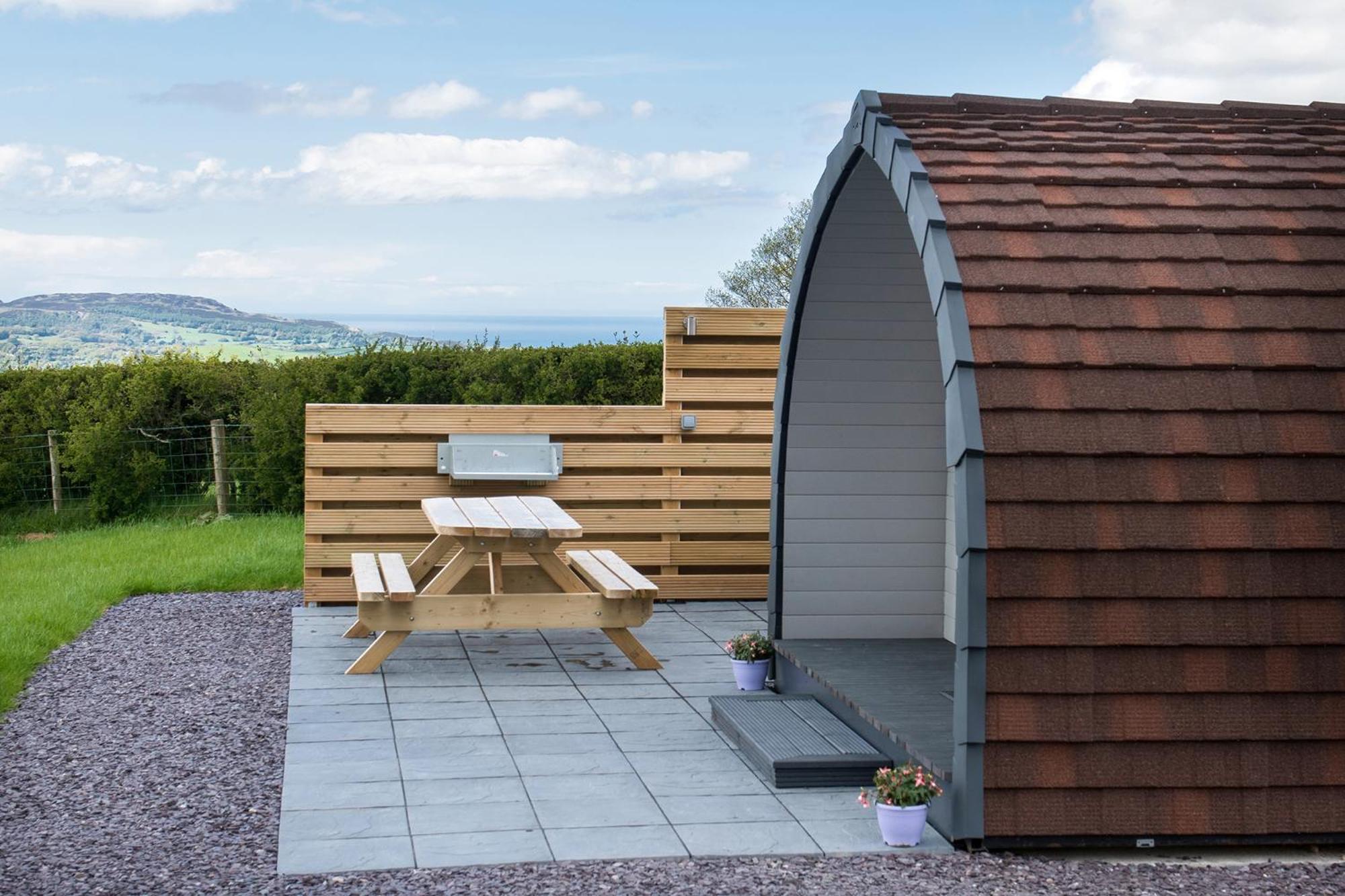 Waenfechan Glamping With Hot Tubs Lodge