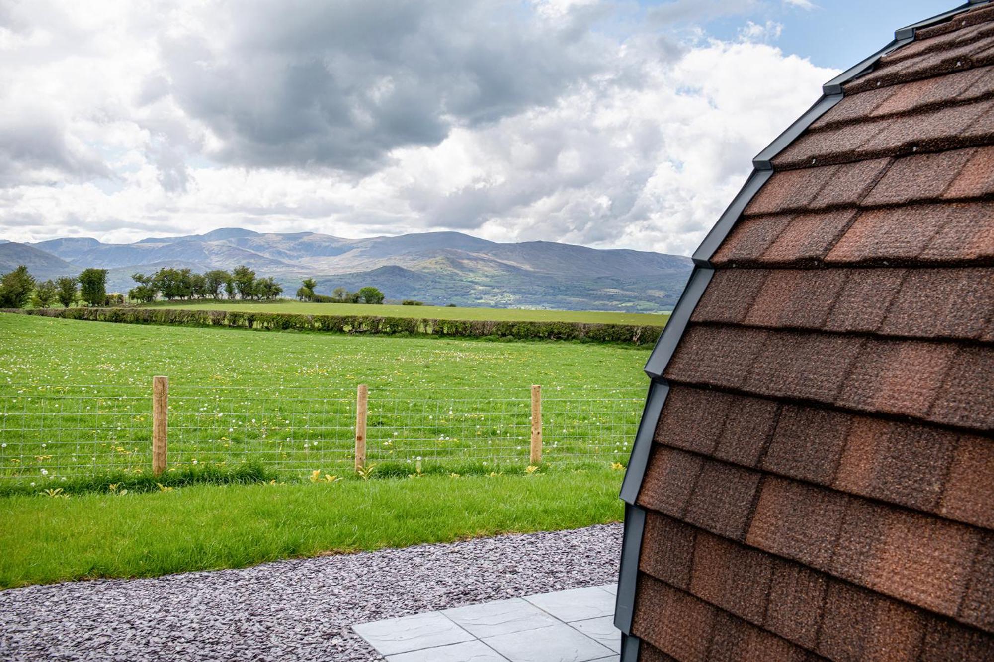 Lodge Waenfechan Glamping With Hot Tubs